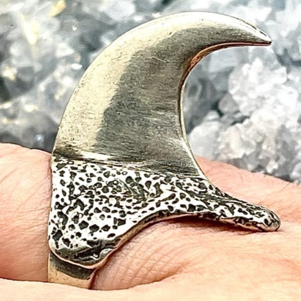 MARCHE NOIR Sterling Silver AFRICAN Claw Ring Rare 80s sz 8.25